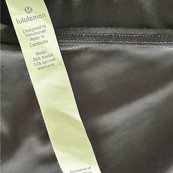 Lululemon Timeless Twist Tank size 4 - Picture 3 of 6